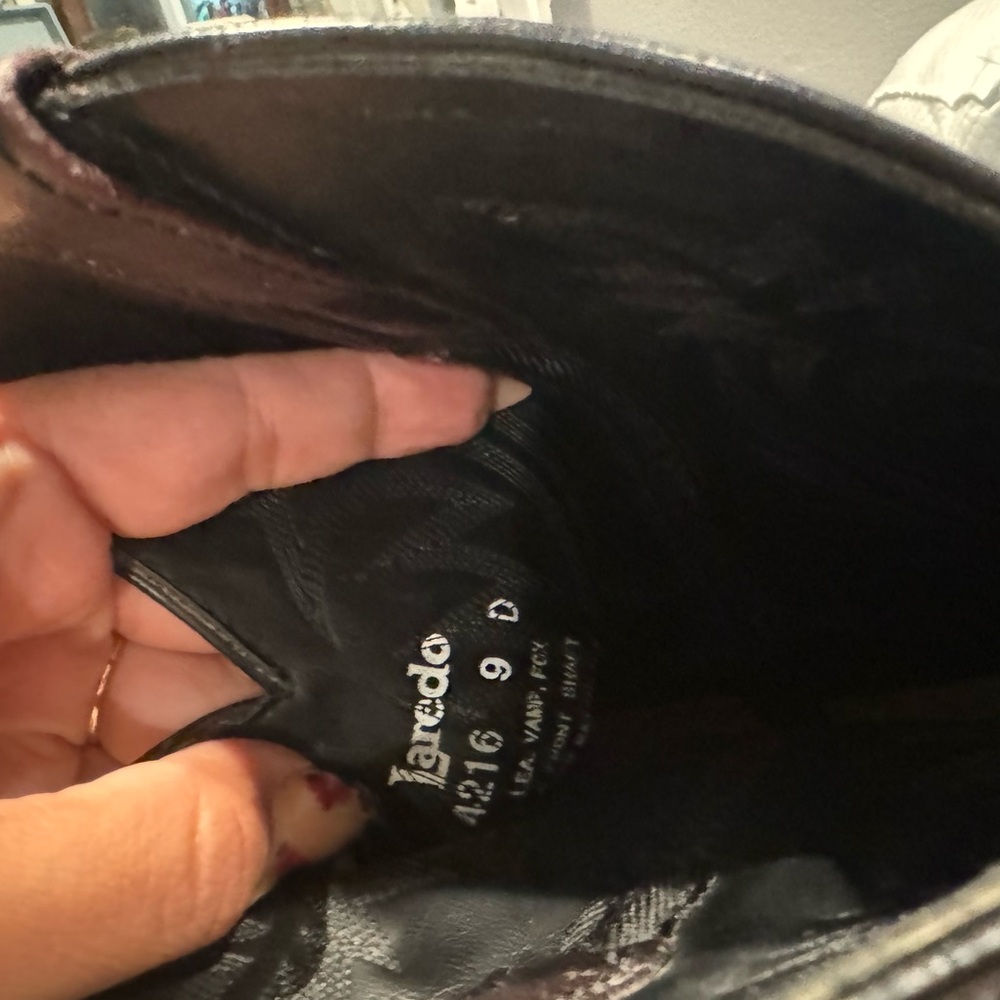 Laredo London Black Cherry Leather Foot Western Boot 4216 D 9size